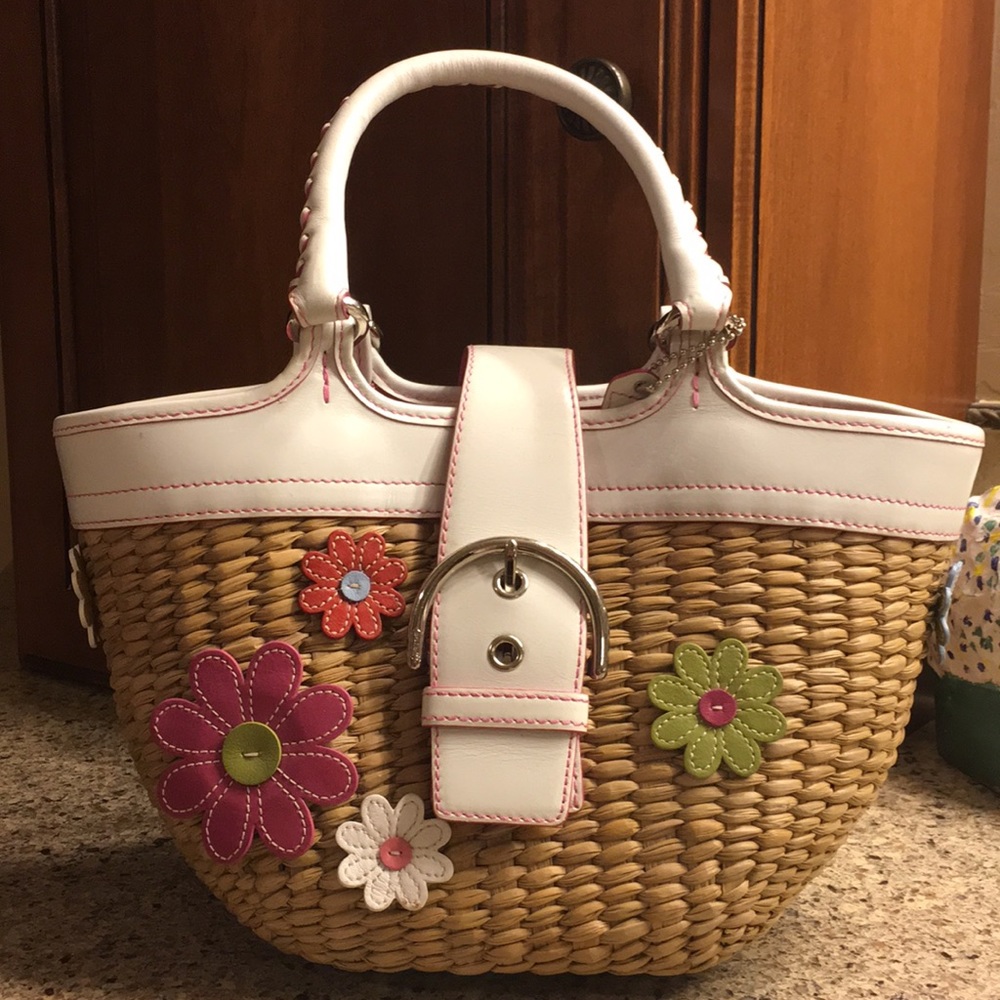Adorable basket weave flowered coach bag